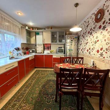 Затишний будинок в хорошому стані , в районі Катранівки !