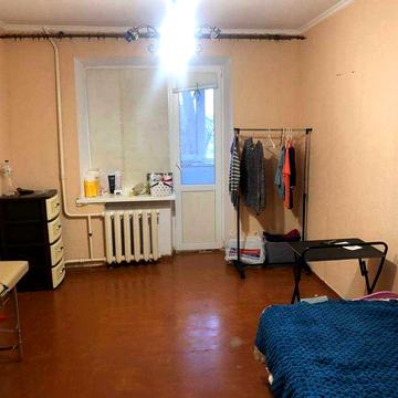 Продається 2-х кімнатна квартира по вул. Зіньківська