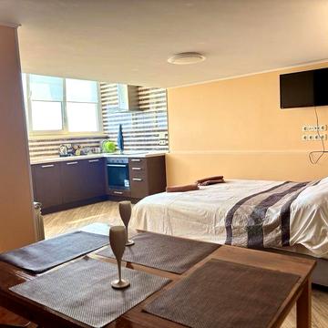 1к квартира новобудова м.Чернігівська 5 хв пішки,без комісії