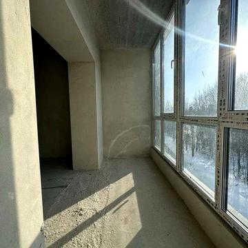 Простора двокімнатна в зданому ЖК!