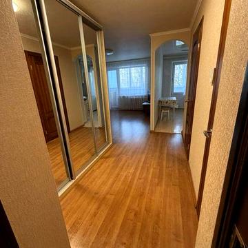 Оренда однокімнатної квартири Лівобережний-3