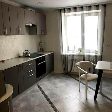 Здається 2-на квартира в довгострокову оренду. Ремонт,меблі,техніка.