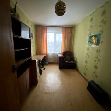 Продається охайна  3х кім. 62м2 4/5 в районі Епіцентра