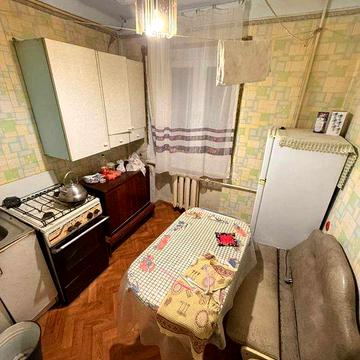 Сдам на год и более недорого 1 комнатную квартиру