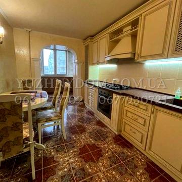 Продам 3-и кімнатну квартиру в цегляному будинку