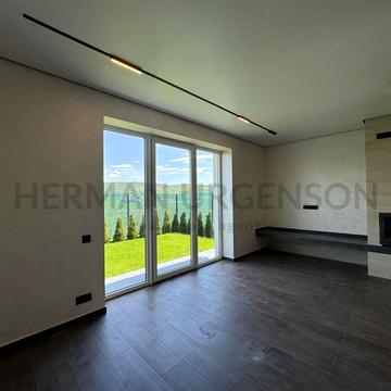 Продаж таунхаусу 100 м.кв / 1.5 сотки / Ужгород, р-н Пiдлипники