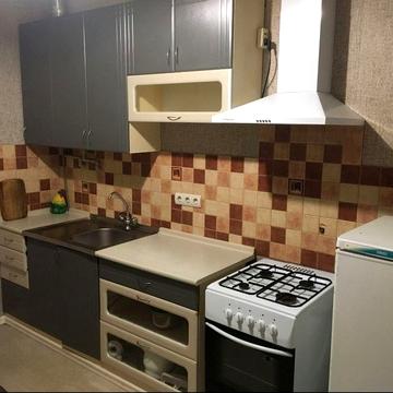 Здам гарну 1 кімнатну квартиру в районі Сонячного парку!