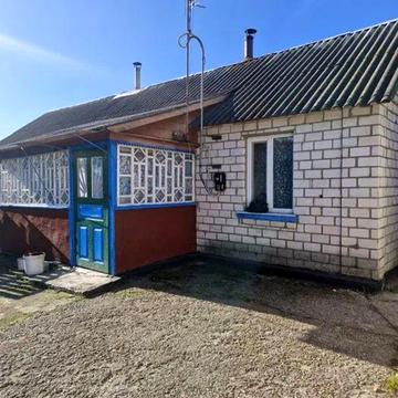 Продається будинок в с. Левків..