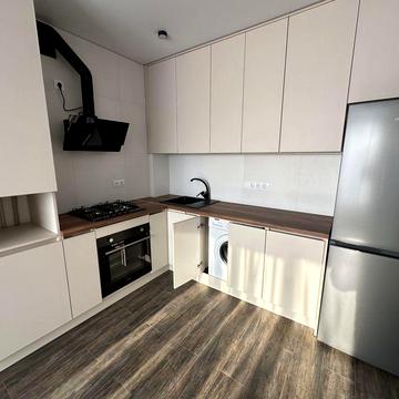 Квартира з новим ремонтом!Опалення Газ!