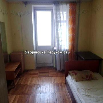 Здається в довготривалу оренду 3-кімн. квартира в м. НОВОЯВОРІВСЬК.