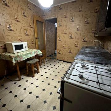 Сдается 2 х комн квартира рн Василя Сухомлинского, укомплектуют всем!