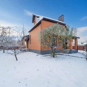 Продам  будинок з ремонтом