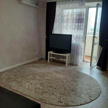 Продаж квартири метро Осокорки