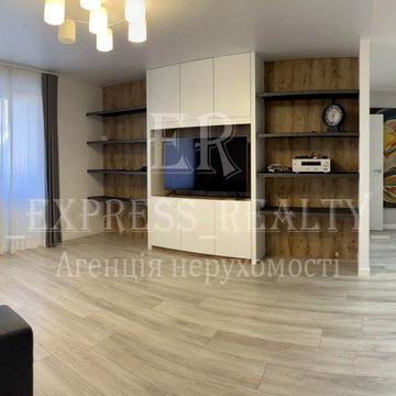 Пятницька вул., 49