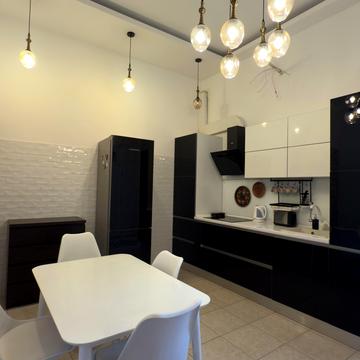 Велика Арнаутська вул., 81