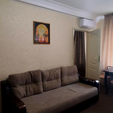 Михайла Бойчука вул. (Кіквідзе), 13