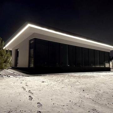 р Новобудова американка з панорамними вікнами