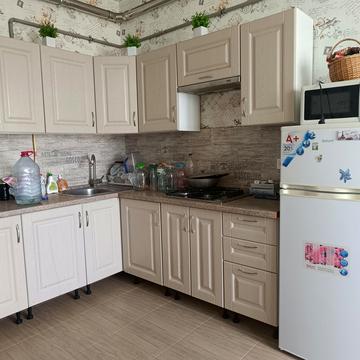 Парусна вул. (Героїв Сталінграду), 1н