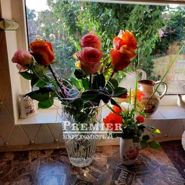 Продам двоповерховий будинок в Дачному