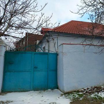 Ппродаю дом по ул Троицкой, район сто , .