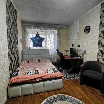 Продам однокімнатну квартиру на Черемушках, вул. Космонавтів