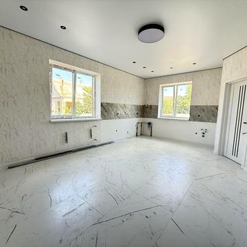 Продам таухаус з ремонтом район перемички