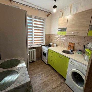 Продам  2-кімнатну квартиру на Таїрова