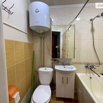 Довгострокова оренда 1к Квартира Яценка вулиця