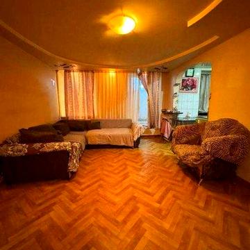 В продаже трехкомнатная квартира на ул. Канатная/Малая Арнаутская.