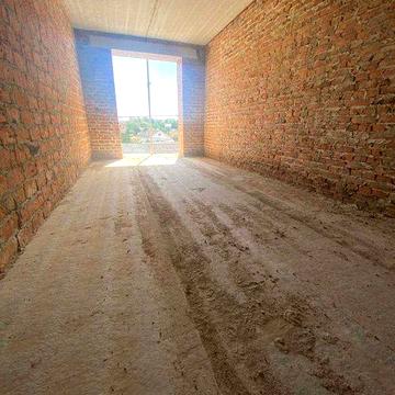 Продається 1-кімнатна  квартира в Центрі. ЖК Княгинин