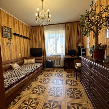 Небесної Сотні просп. (Маршала Жукова), 77