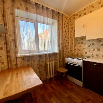 Металургів вул., 34а