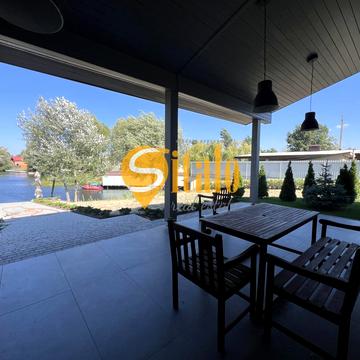 Центральна вул.