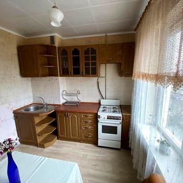 Квартира помесячно на 7ст.Люсдорфской дороге.Газ.