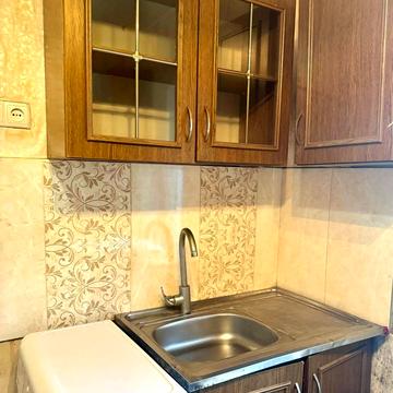 Манежна вул., 28