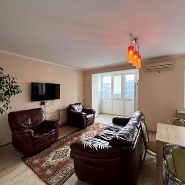 Двокімнатна каартира з кухнею-студією, на довго