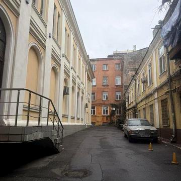 Сдам 2 ком в центре, переулок Чайковского