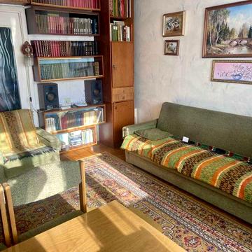 Уютная 2-х комнатная в жилом состоянии на ул.Сегедской