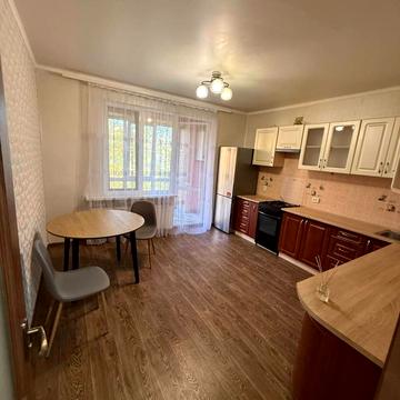 Старокостянтинівське шосе, 20/7