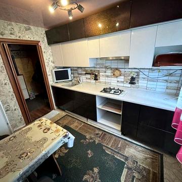 3 кімнатна квартира з ремонтом та меблями чешка