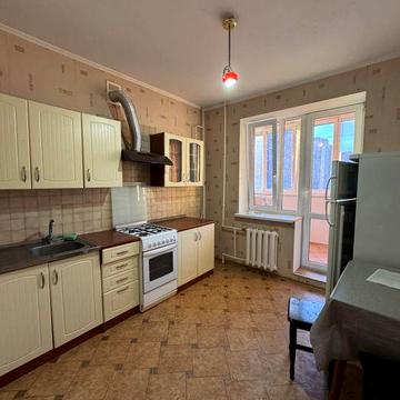 Однокімнатна квартиоа без виселення на літо