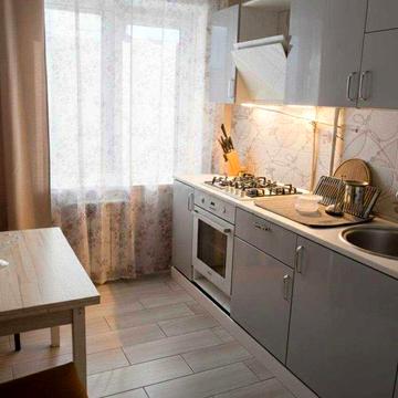 Продам 2к квартиру пр-кт Слобожанский, Левый берег