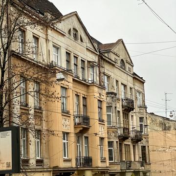 Личаківська, 36