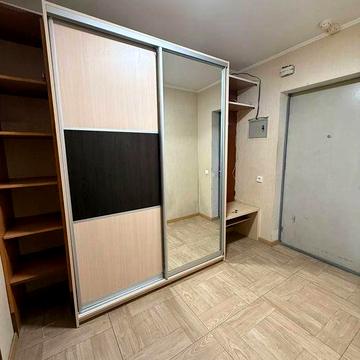 Бровари,Грушевського,27.2-х кім.Вільна