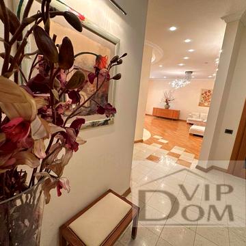 Квартира на Французском бульваре , три спальни Паркинг