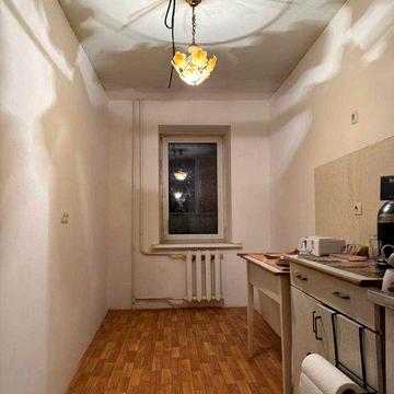 Продаж 1-кімнатної квартири вул. Г.Крут