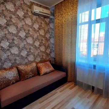 Сдам Гостинку 7 мин до метро Защ Украины или Спортивная