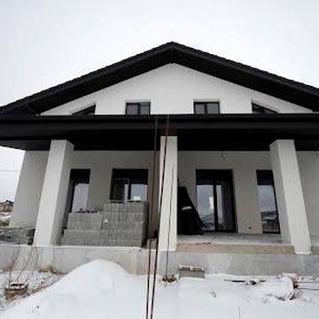 Продаж нового котеджу  у Корнині з каміном та власною ділянкою