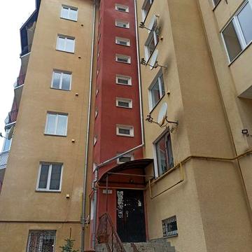 Продаж 3-кімнатної квартира в смт. Богородчани 60000$