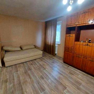 Продам  1 кімнатну квартиру на Черемушках